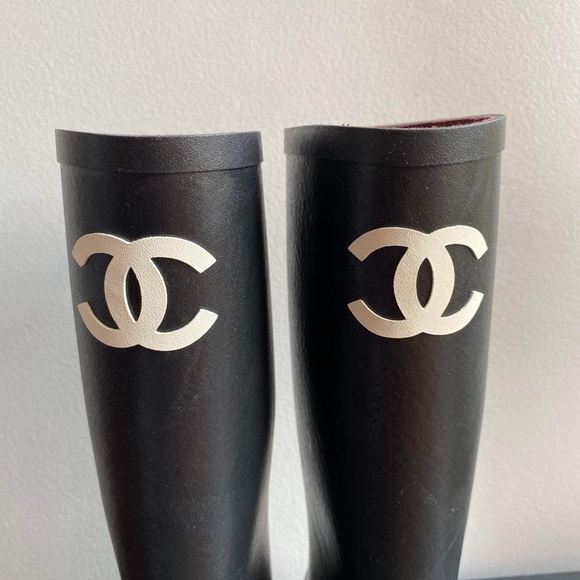 Size 39 Chanel Rainboots Brand New in Box - Picture 4 of 4